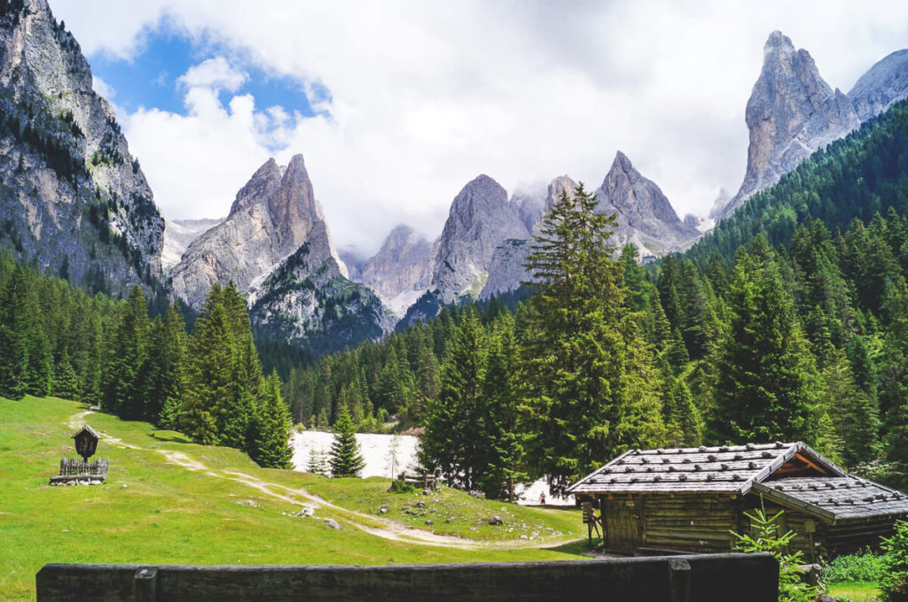 wandern-dolomiten-italien-berge-1