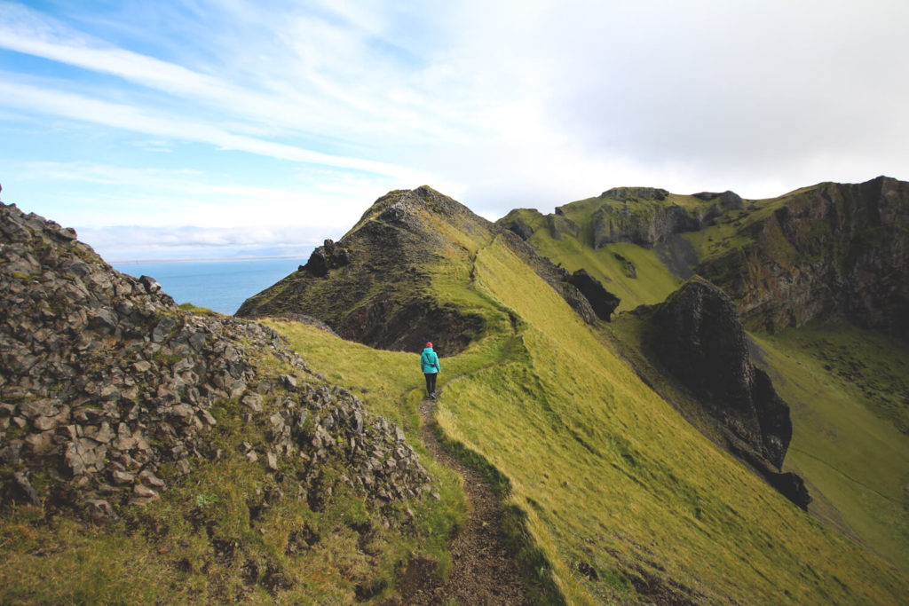 wanderung-vestmannaeyjar-heimaklettur-heimaey