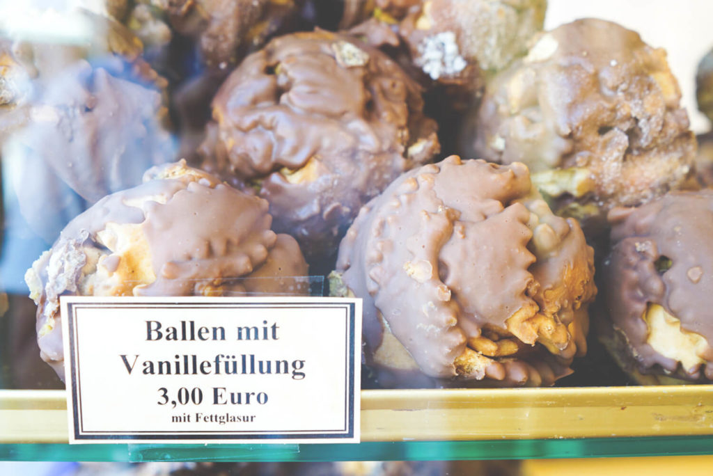 wernigerode-diller-schneeballen-gebaeck